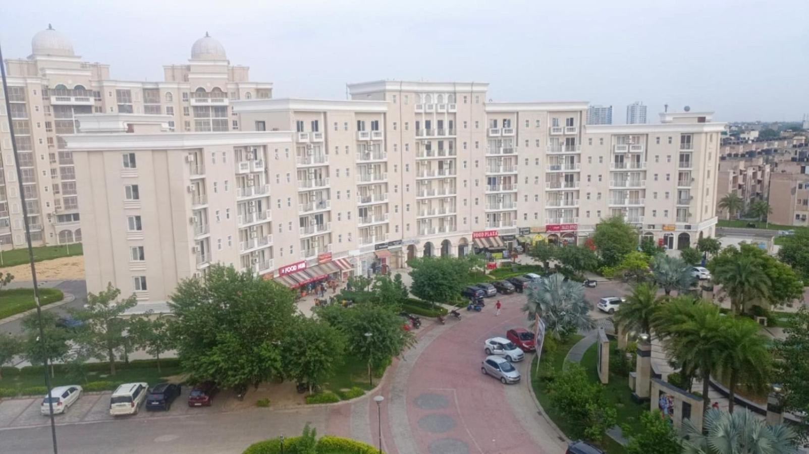 Lord Krishna Place Vrindavan Ngoại thất bức ảnh